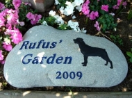 Rufus garden stone